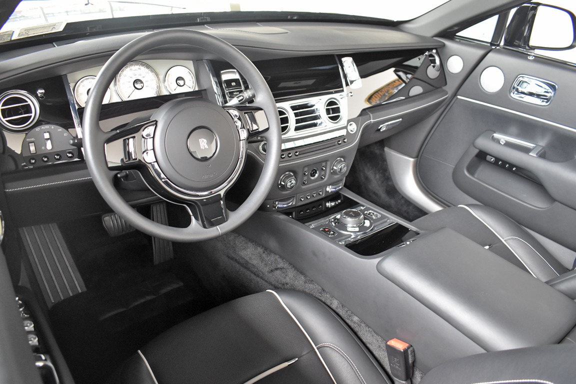 2017 Rolls-Royce Dawn Image 4