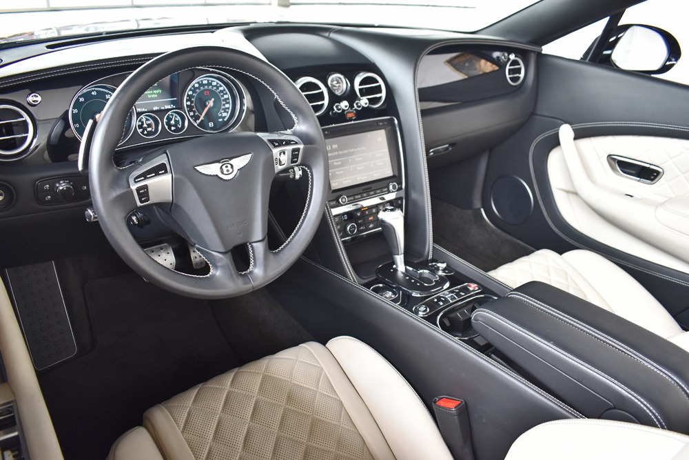 2016 Bentley Continental GT V8 Convertible Image 4