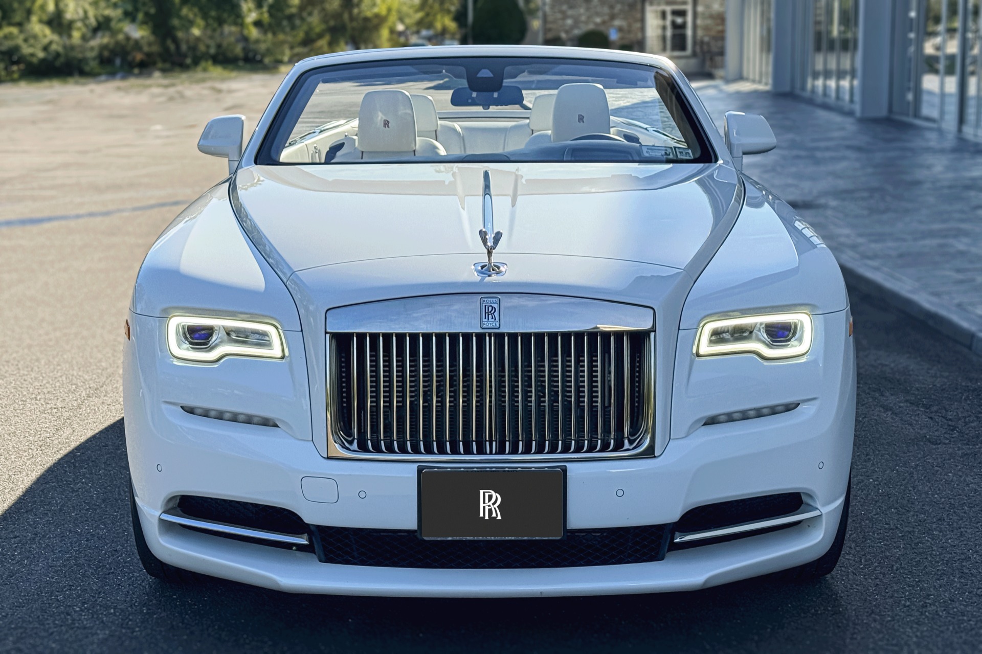 2021 Rolls-Royce Dawn Image 6