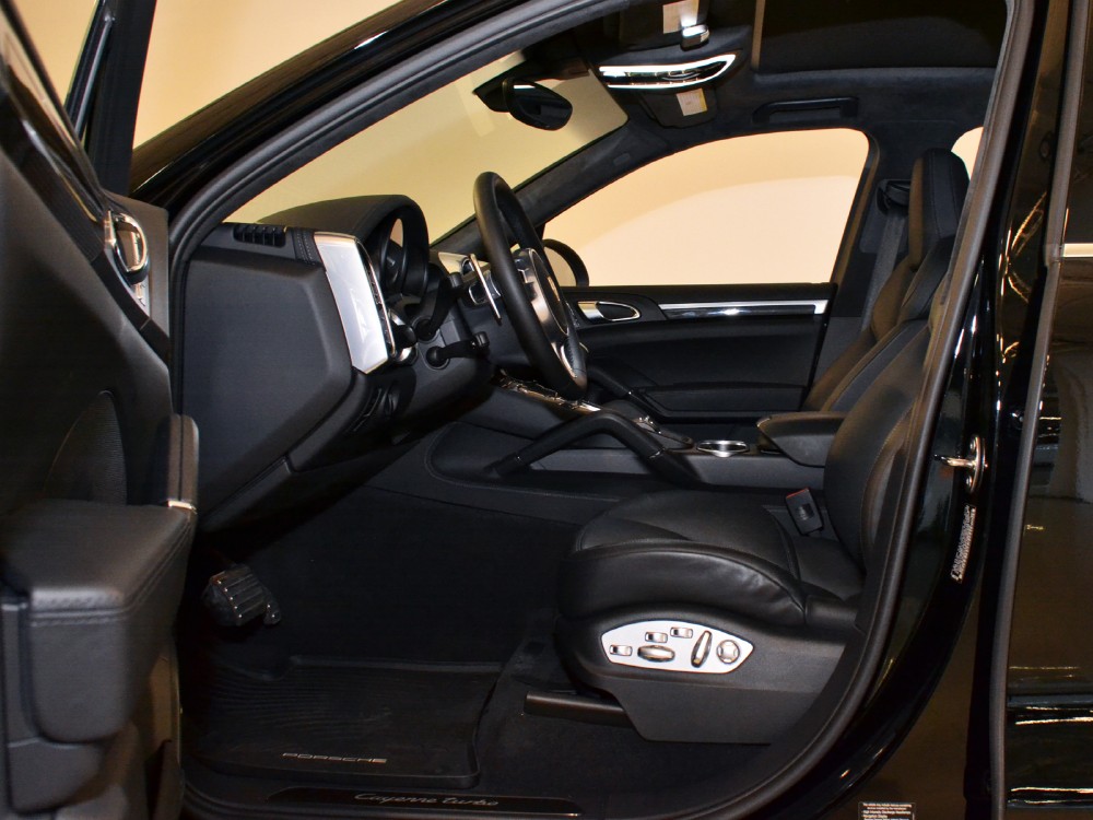 2012 Porsche Cayenne Image 12