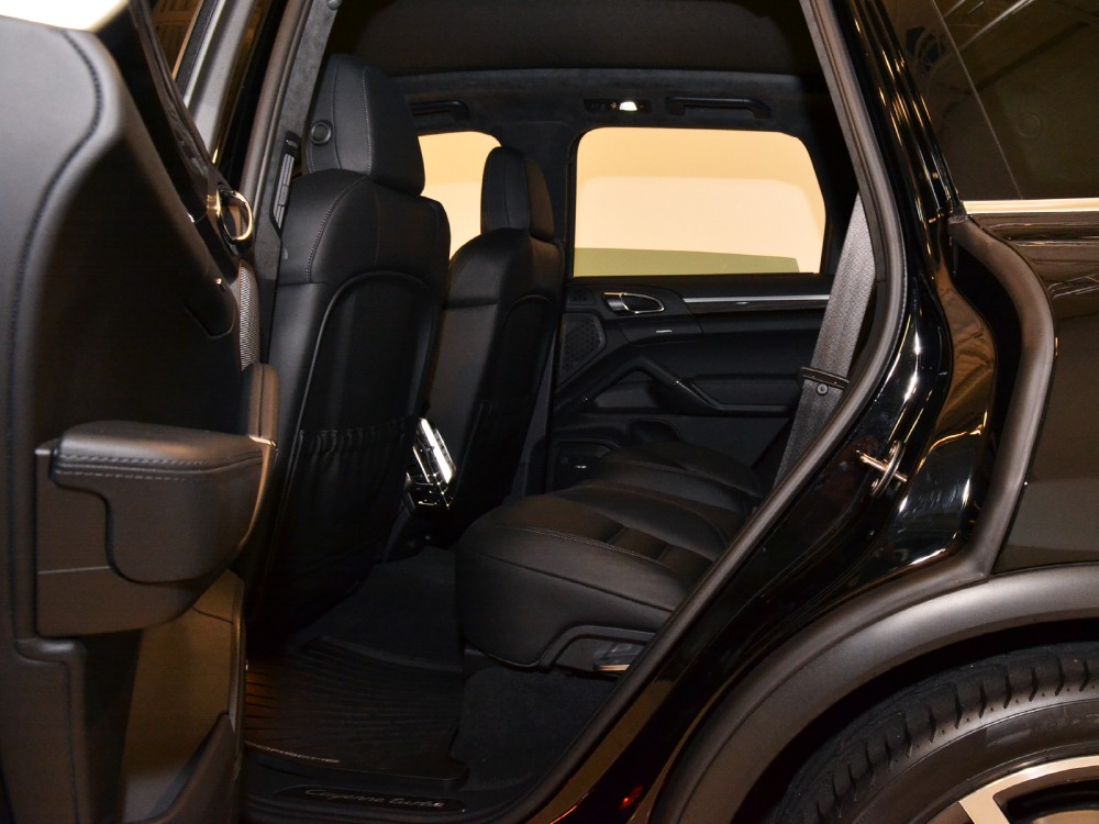 2012 Porsche Cayenne Image 16