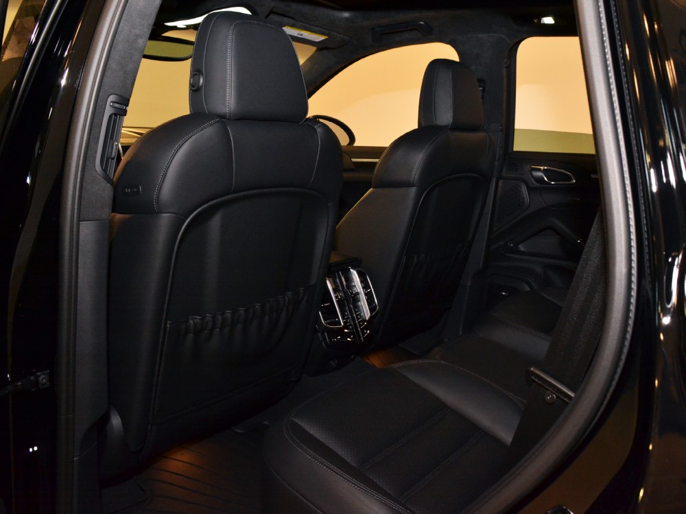 2012 Porsche Cayenne Image 18