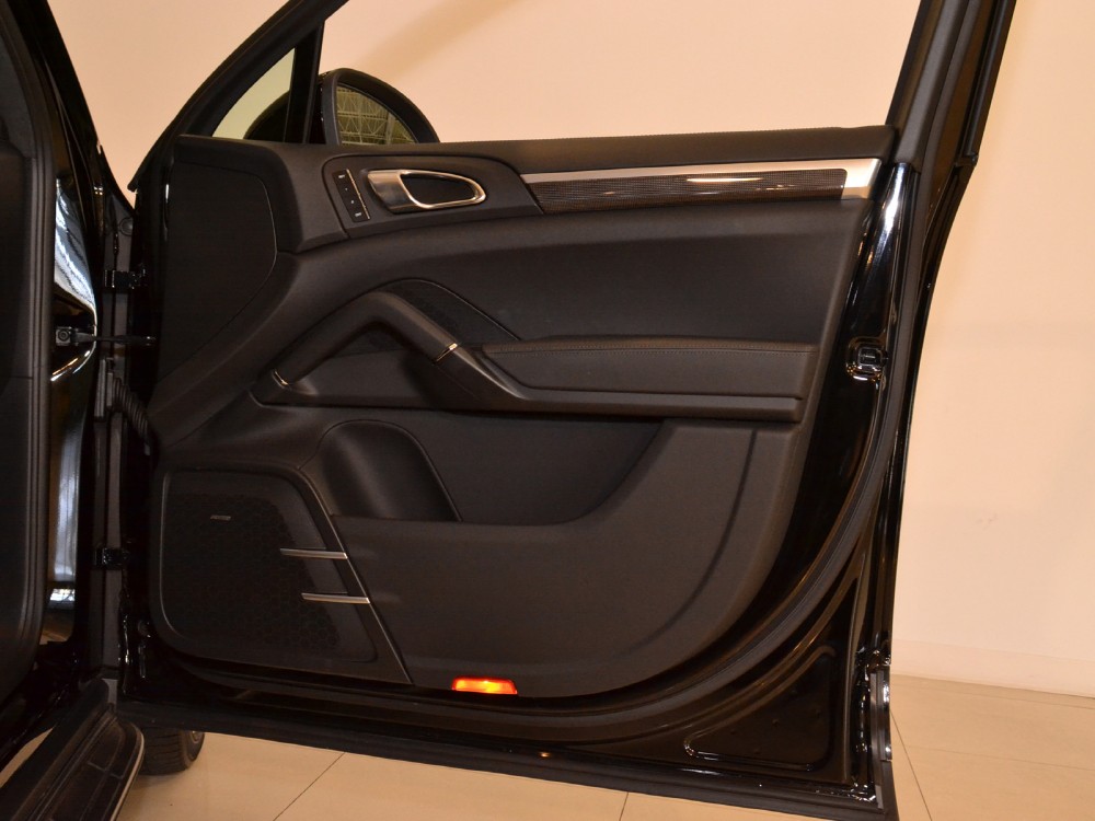 2012 Porsche Cayenne Image 23