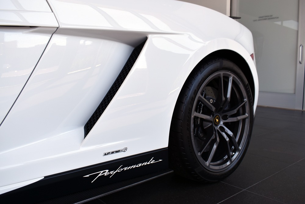 2013 Lamborghini Gallardo Image 12