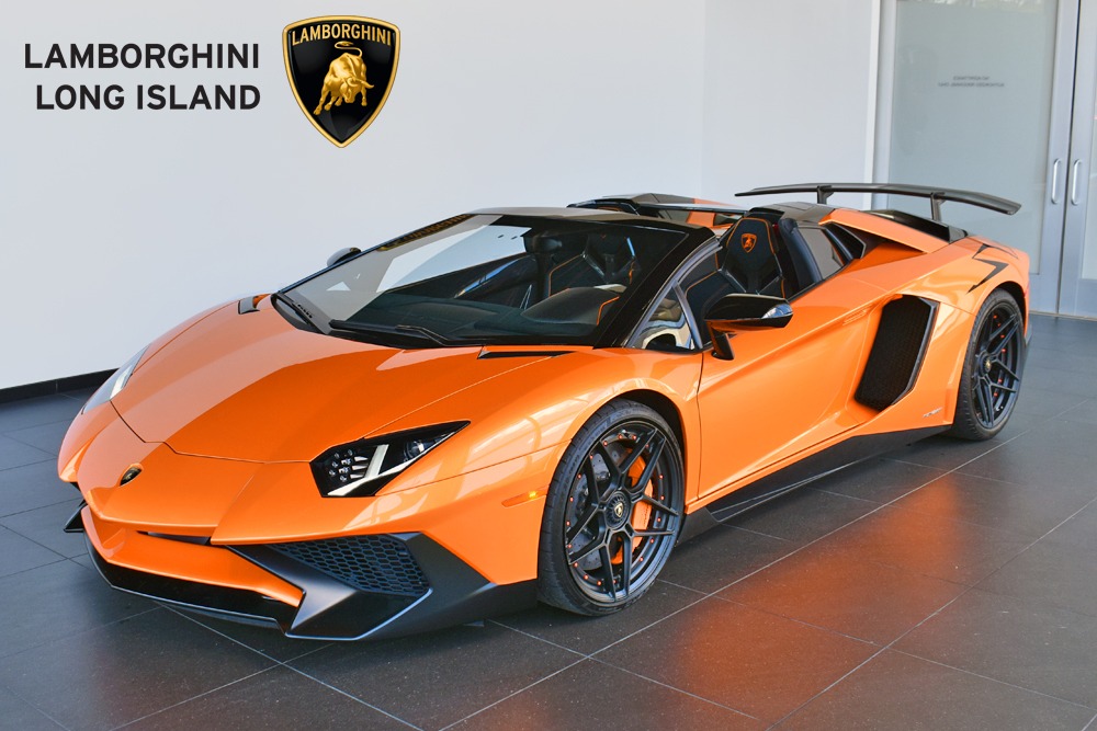 2017 Lamborghini Aventador Image 1