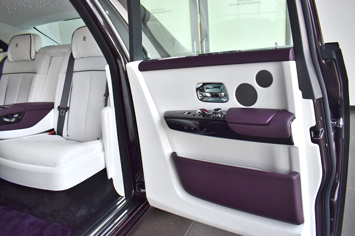 2018 Rolls-Royce Phantom Image 10