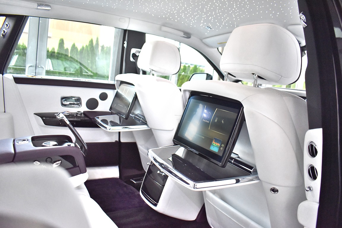 2018 Rolls-Royce Phantom Image 13