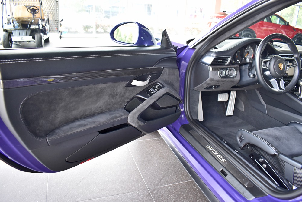 2016 Porsche 911 Image 6