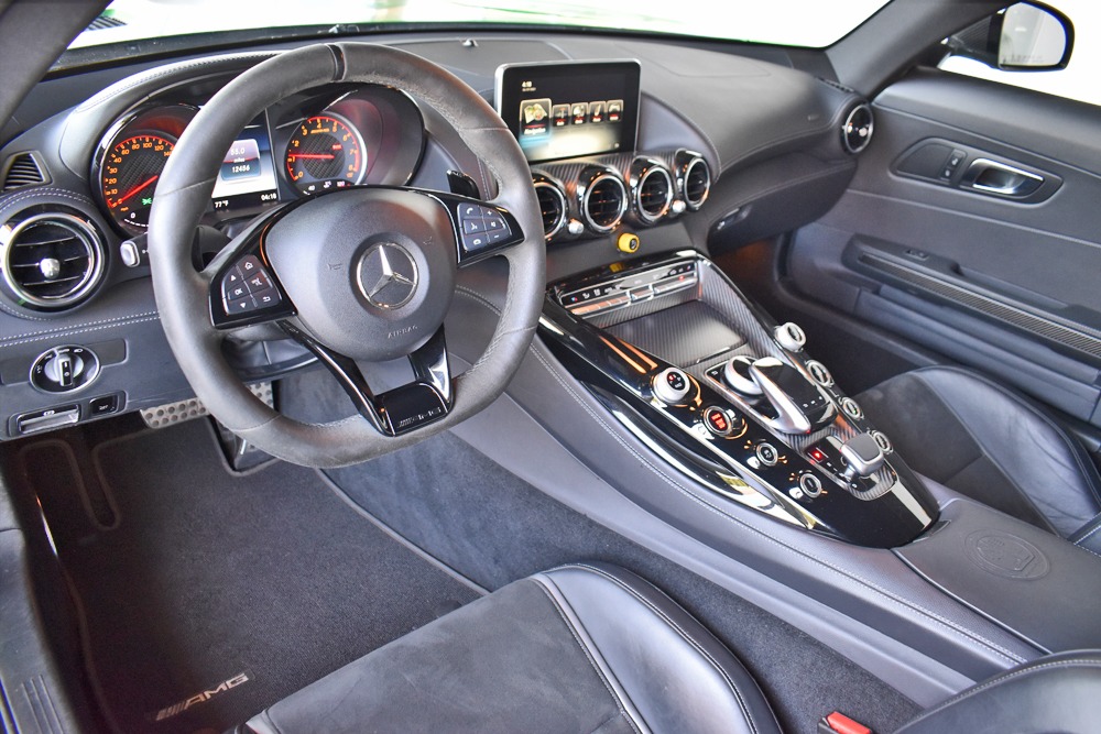 2018 Mercedes-Benz AMG GT Image 3