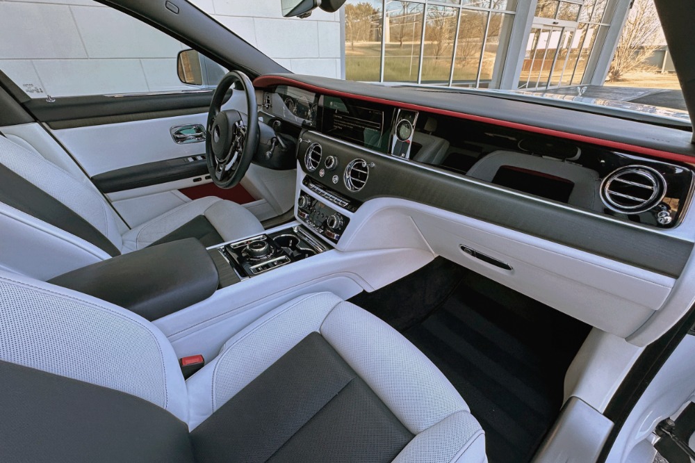 2022 Rolls-Royce Ghost Image 11