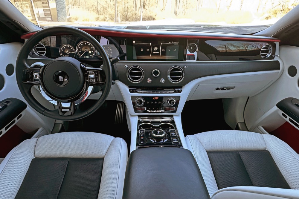 2022 Rolls-Royce Ghost Image 4