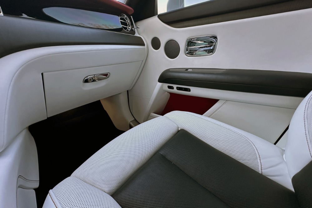 2022 Rolls-Royce Ghost Image 9