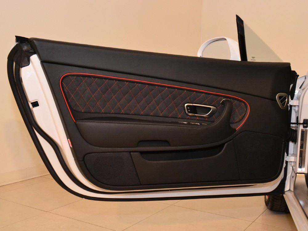 2012 Bentley Continental Supersports Convertible Image 27