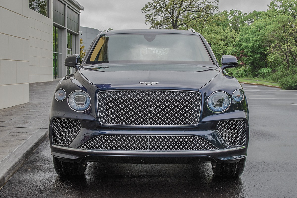 2021 Bentley Bentayga Image 12