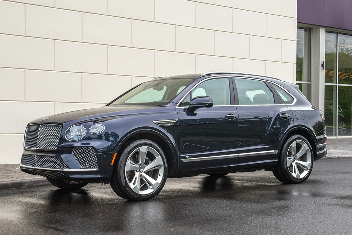 2021 Bentley Bentayga Image 13