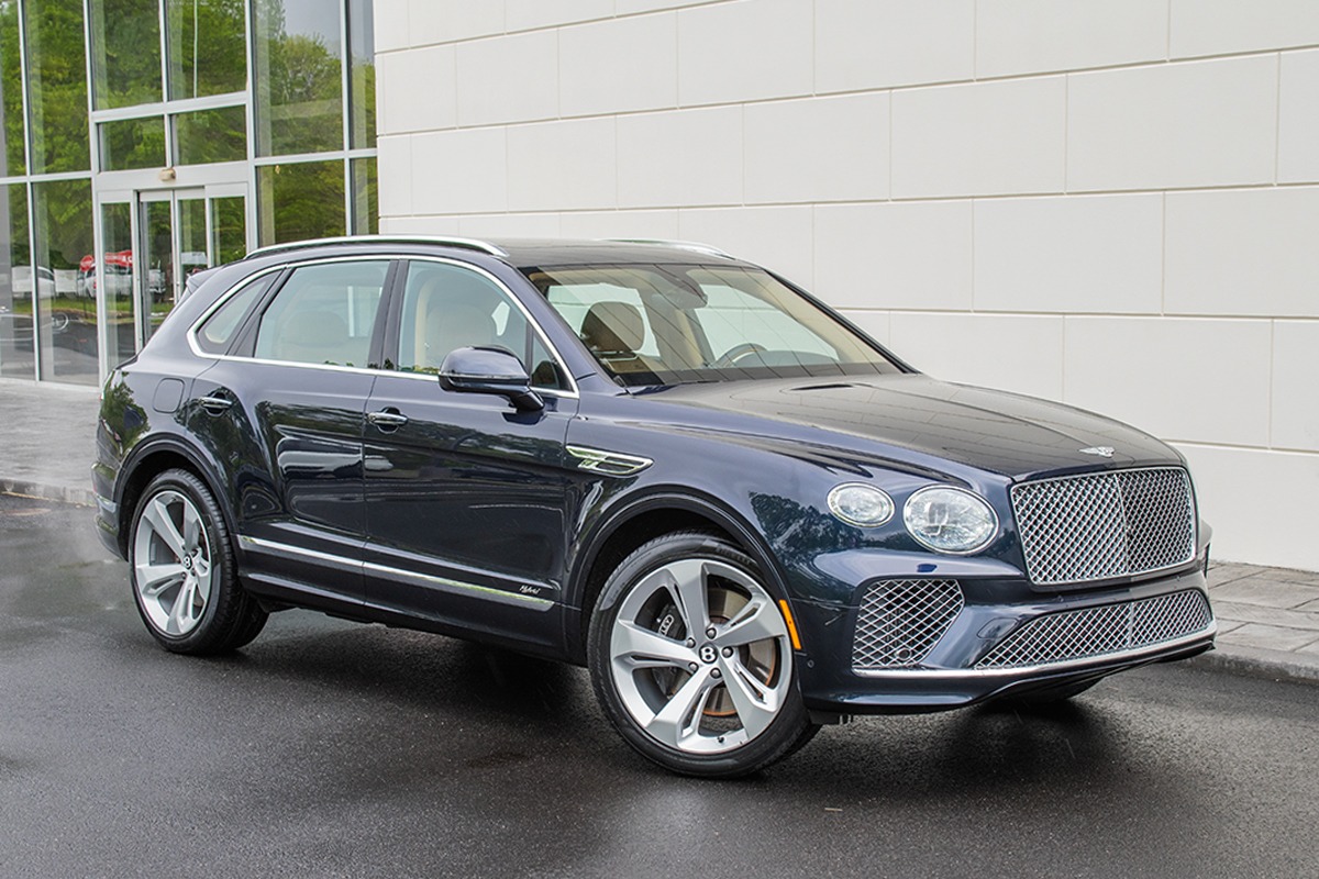 2021 Bentley Bentayga Image 17