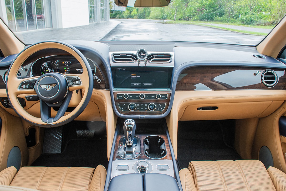 2021 Bentley Bentayga Image 4