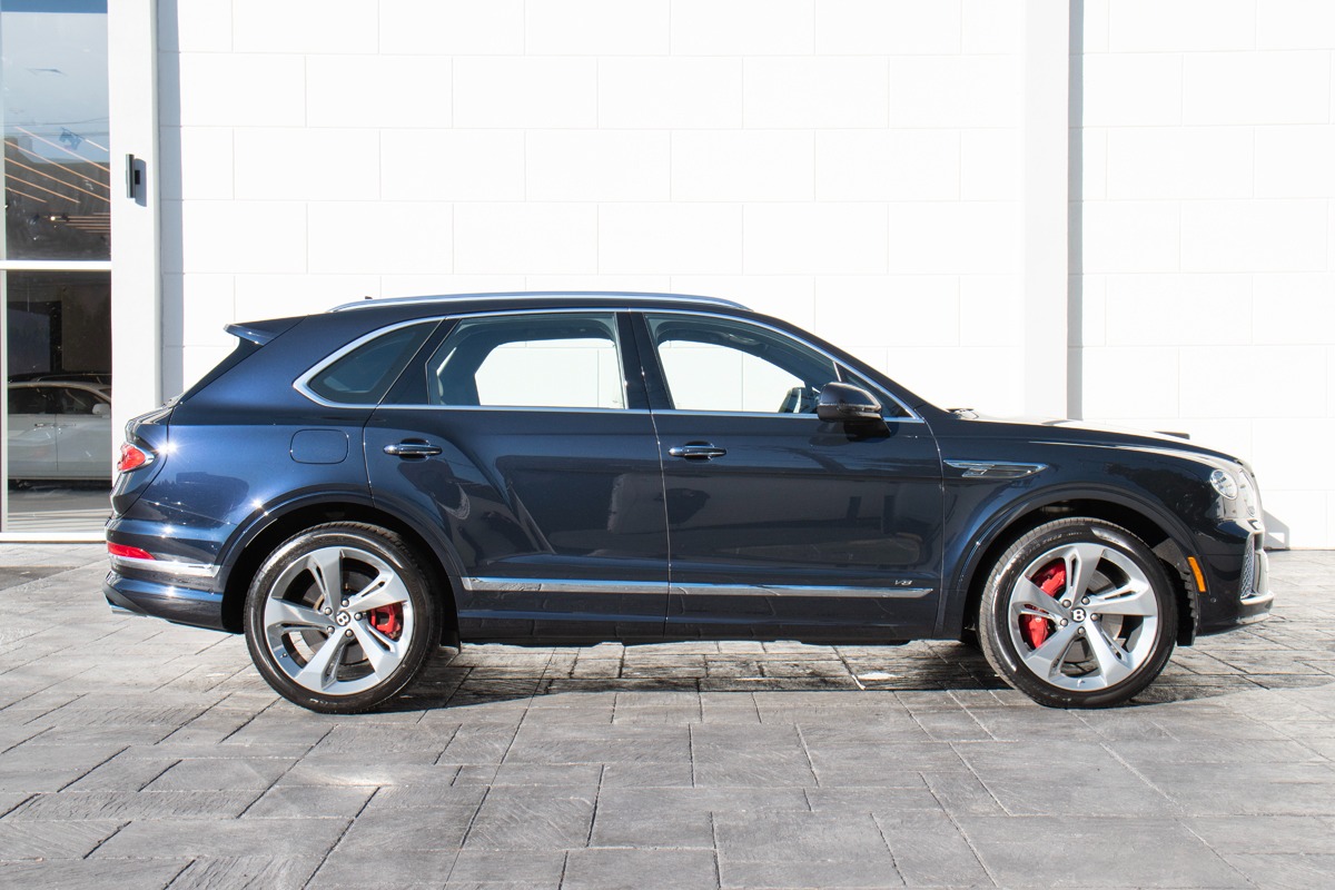 2021 Bentley Bentayga V8 Image 6