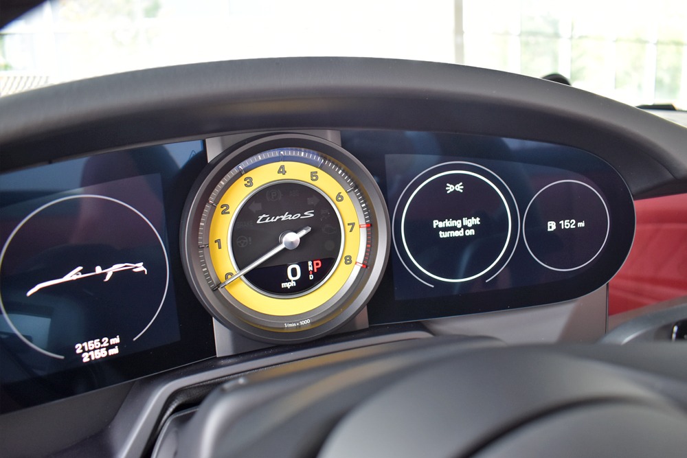 2021 Porsche 911 Image 15
