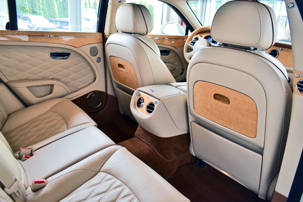 2017 Bentley Mulsanne Image 12