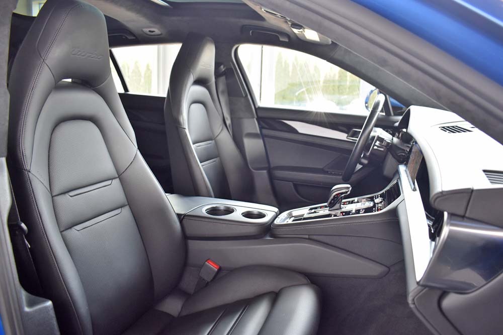 2018 Porsche Panamera Image 4