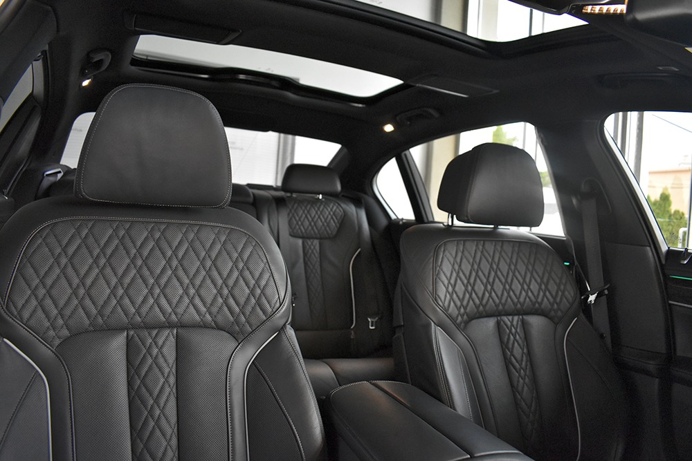 2019 BMW 7 Series Image 13