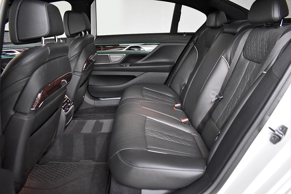 2019 BMW 7 Series Image 16