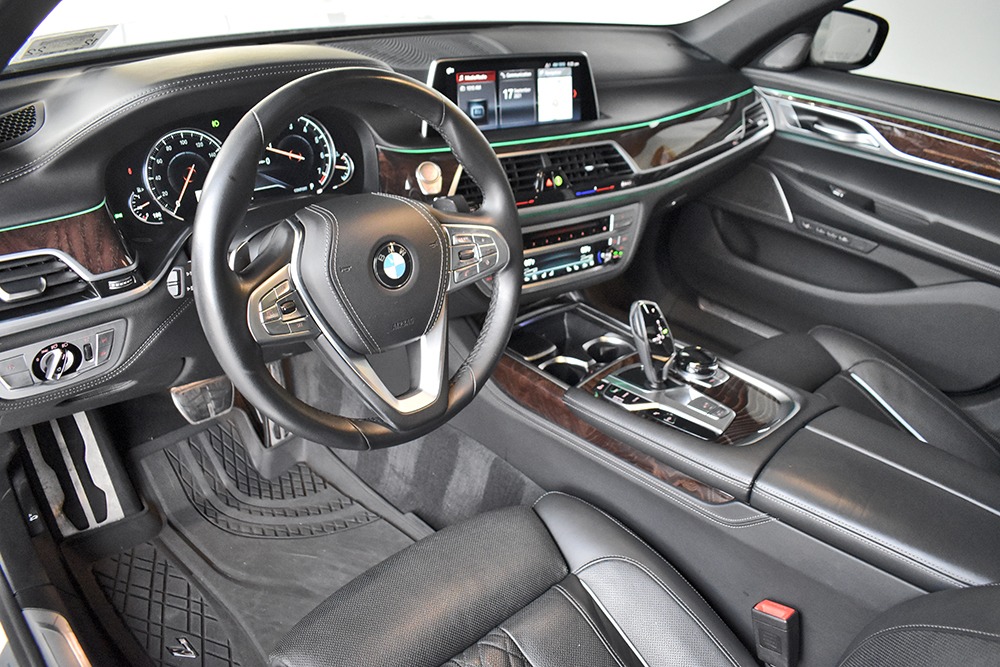 2019 BMW 7 Series Image 3