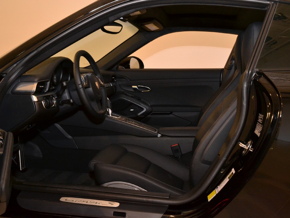 2012 Porsche 911 Image 13