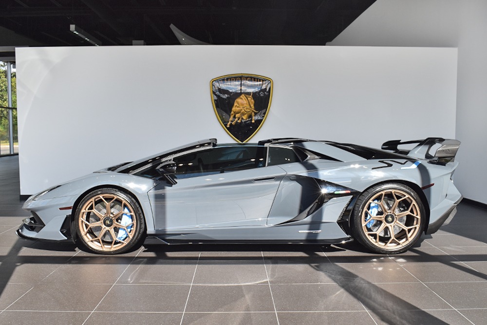 2021 Lamborghini Aventador SVJ Roadster Image 10