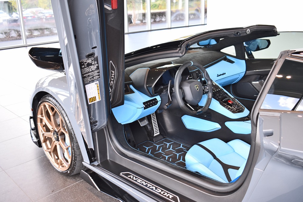 2021 Lamborghini Aventador SVJ Roadster Image 18