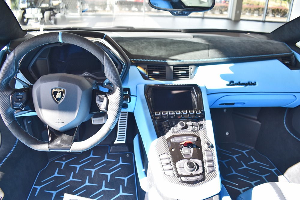 2021 Lamborghini Aventador SVJ Roadster Image 19