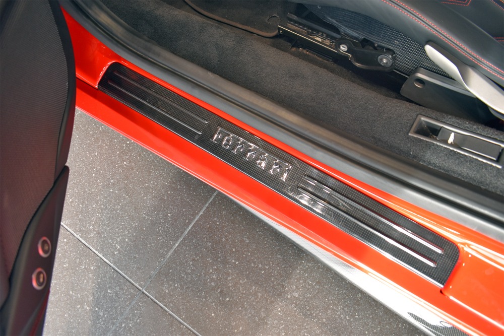 2017 Ferrari 488 GTB Image 10