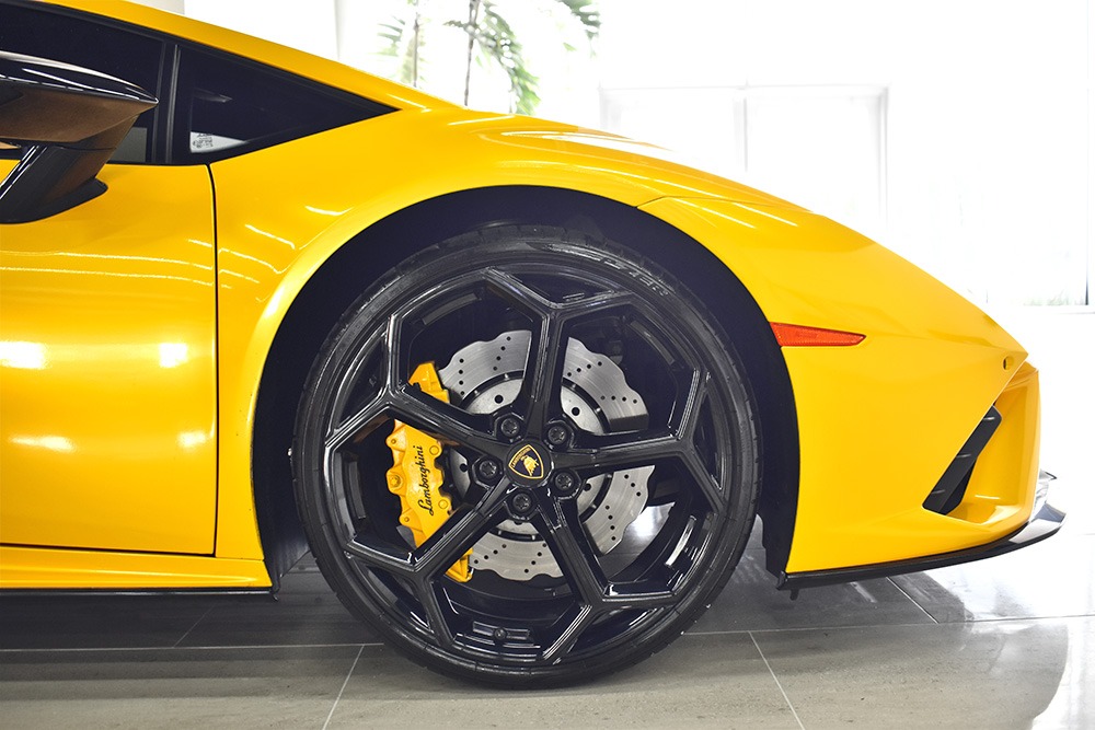 2021 Lamborghini Huracan Image 10