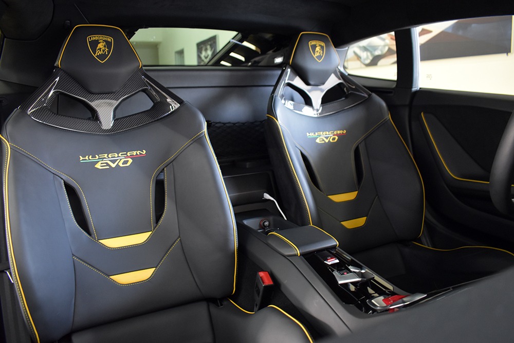 2021 Lamborghini Huracan Image 8
