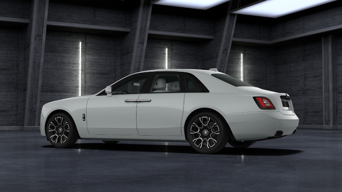 2022 Rolls-Royce Ghost Image 2