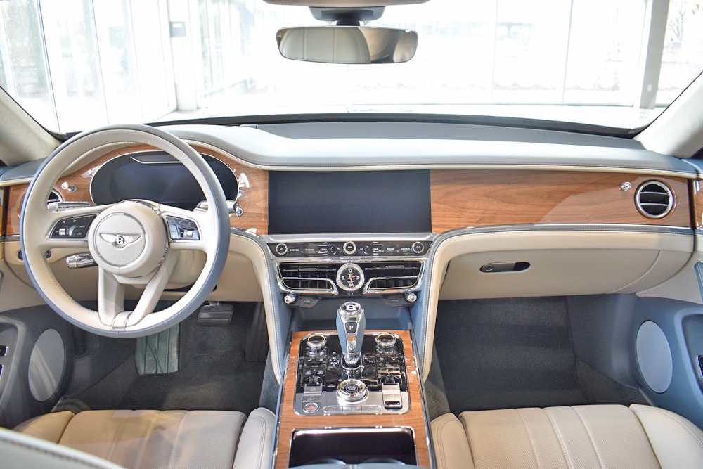 2022 Bentley Flying Spur Image 10