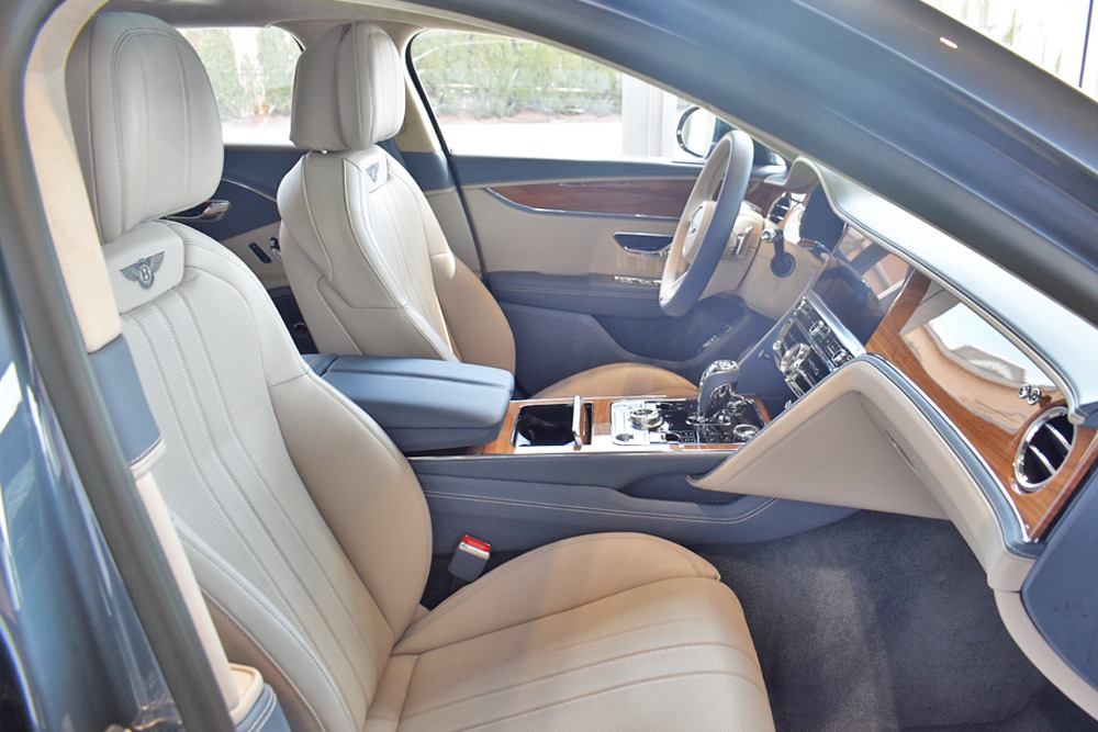 2022 Bentley Flying Spur Image 13