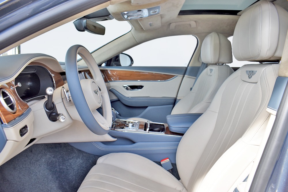 2022 Bentley Flying Spur Image 8