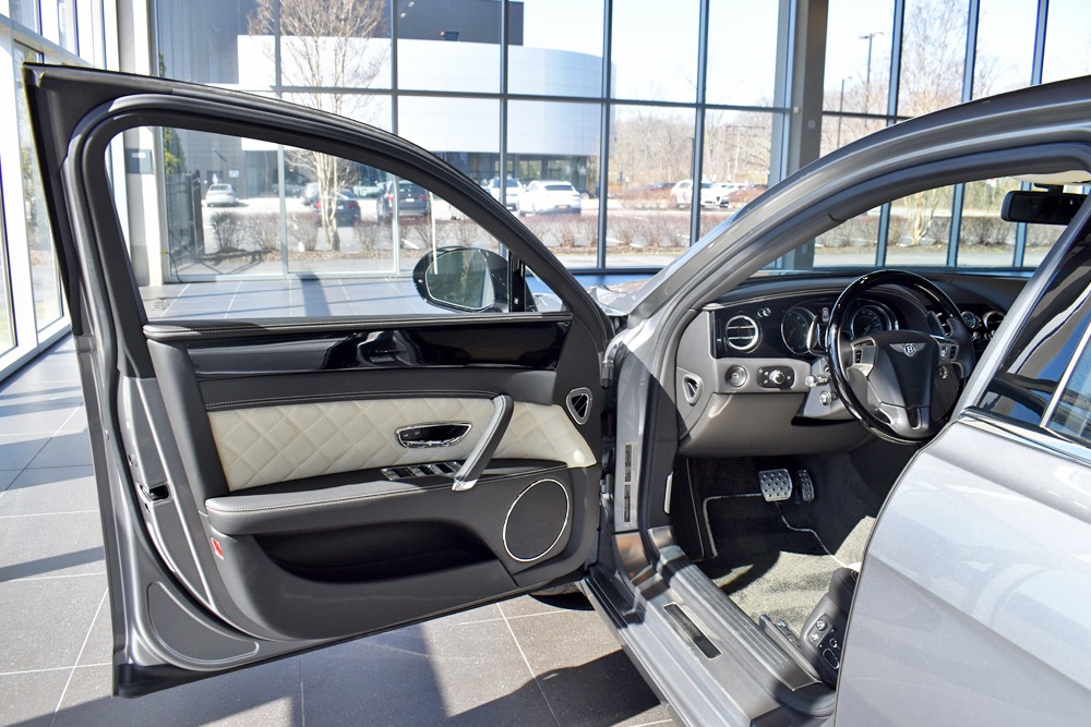 2017 Bentley Flying Spur Image 5