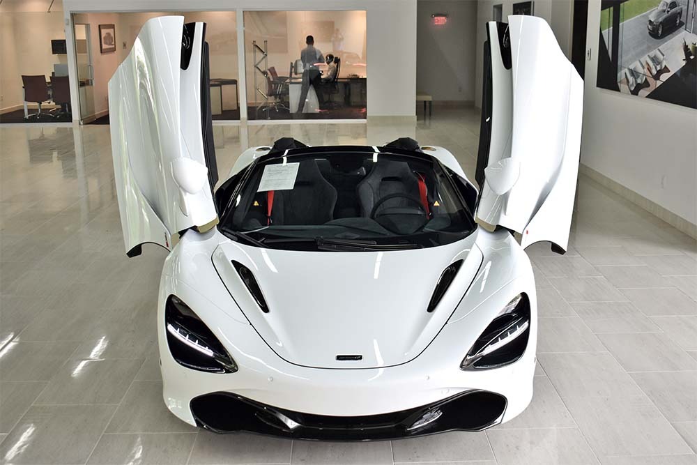 2022 McLaren 720S Spider Image 3