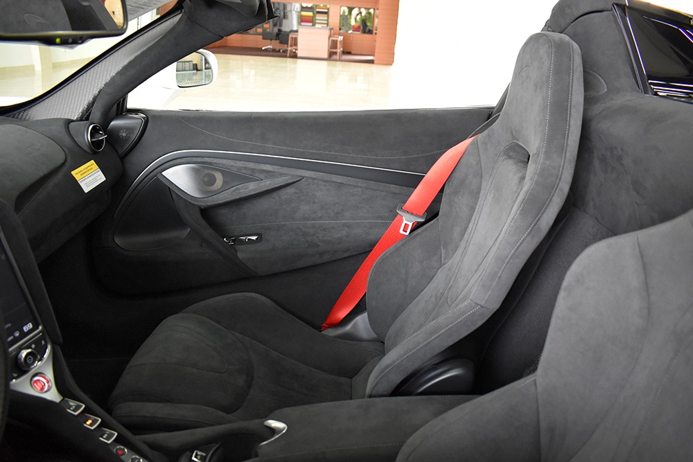 2022 McLaren 720S Spider Image 6