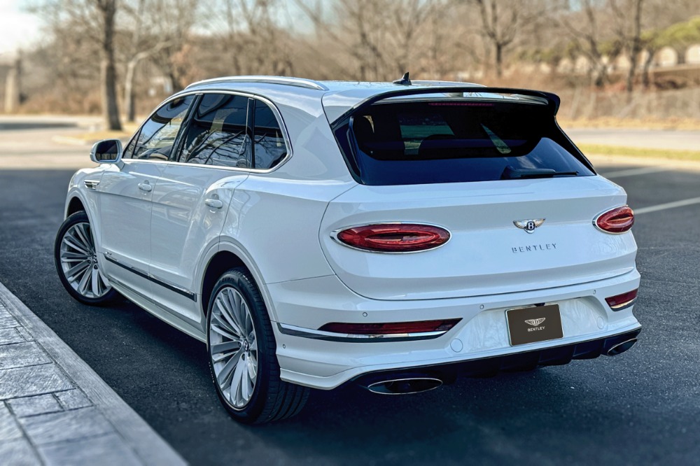 2022 Bentley Bentayga Speed Image 3
