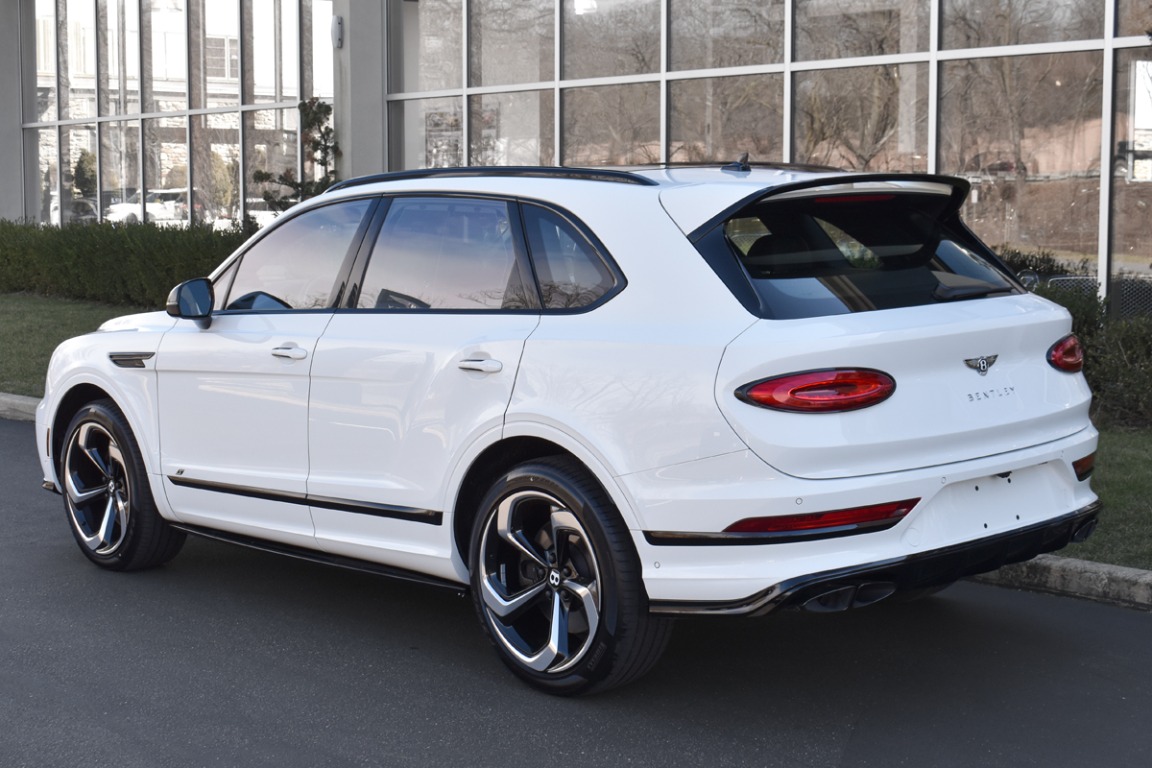 2022 Bentley Bentayga S Image 2