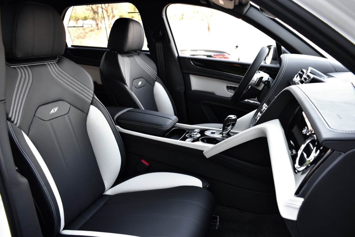 2022 Bentley Bentayga S Image 4
