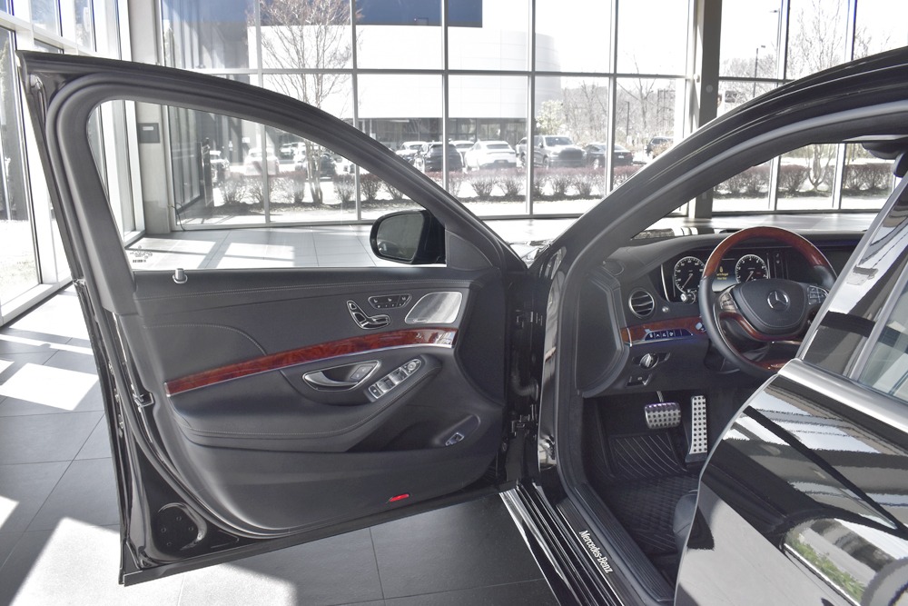 2016 Mercedes-Benz S-Class Image 6
