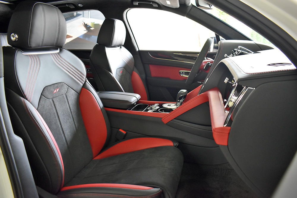 2022 Bentley Bentayga S Image 4