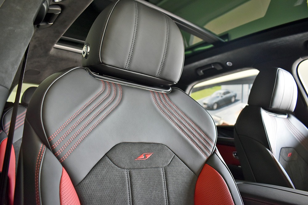 2022 Bentley Bentayga S Image 7