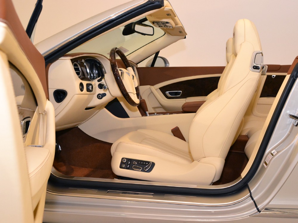 2012 Bentley Continental GT Convertible Image 21