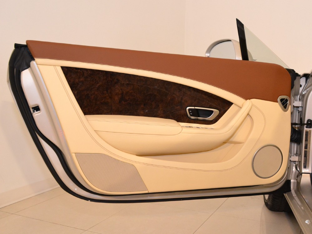 2012 Bentley Continental GT Convertible Image 26